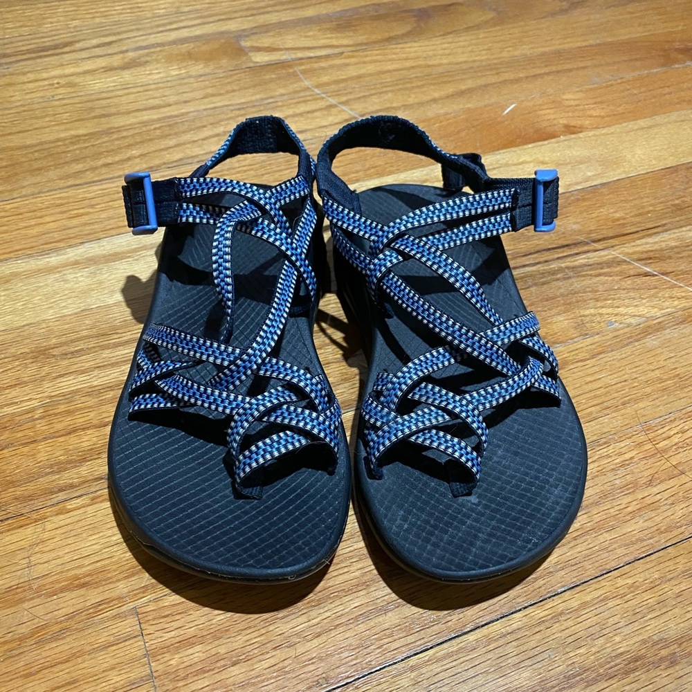Chaco 2 strap sandals NWOT.